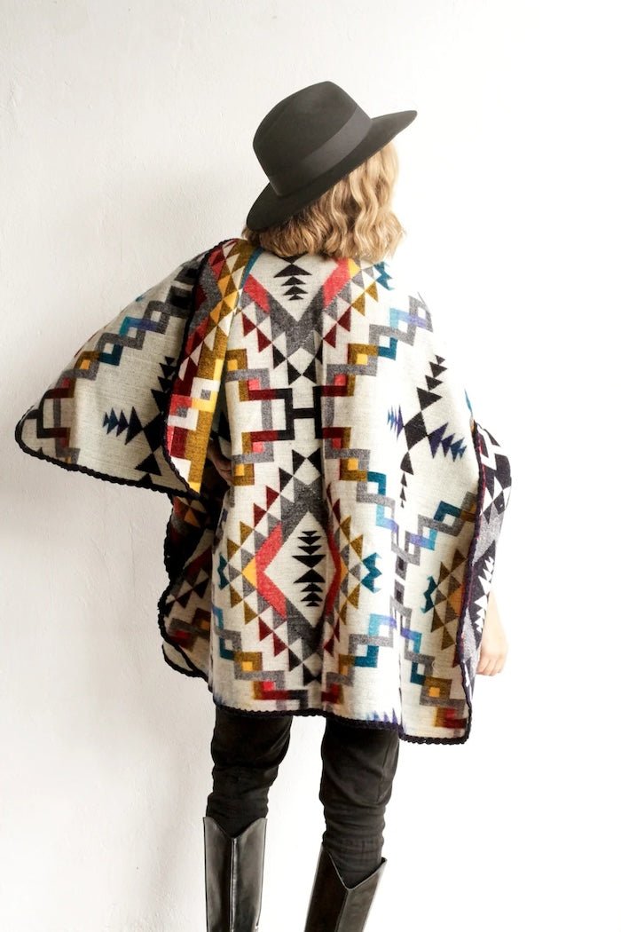 Red Etnico Poncho - EVAMAIA