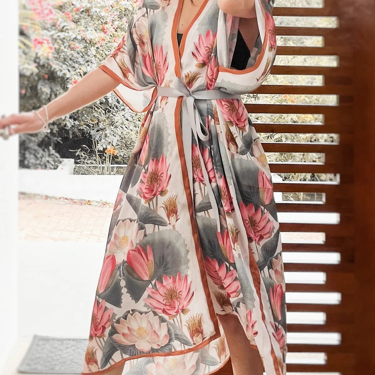 Kimono Lotus