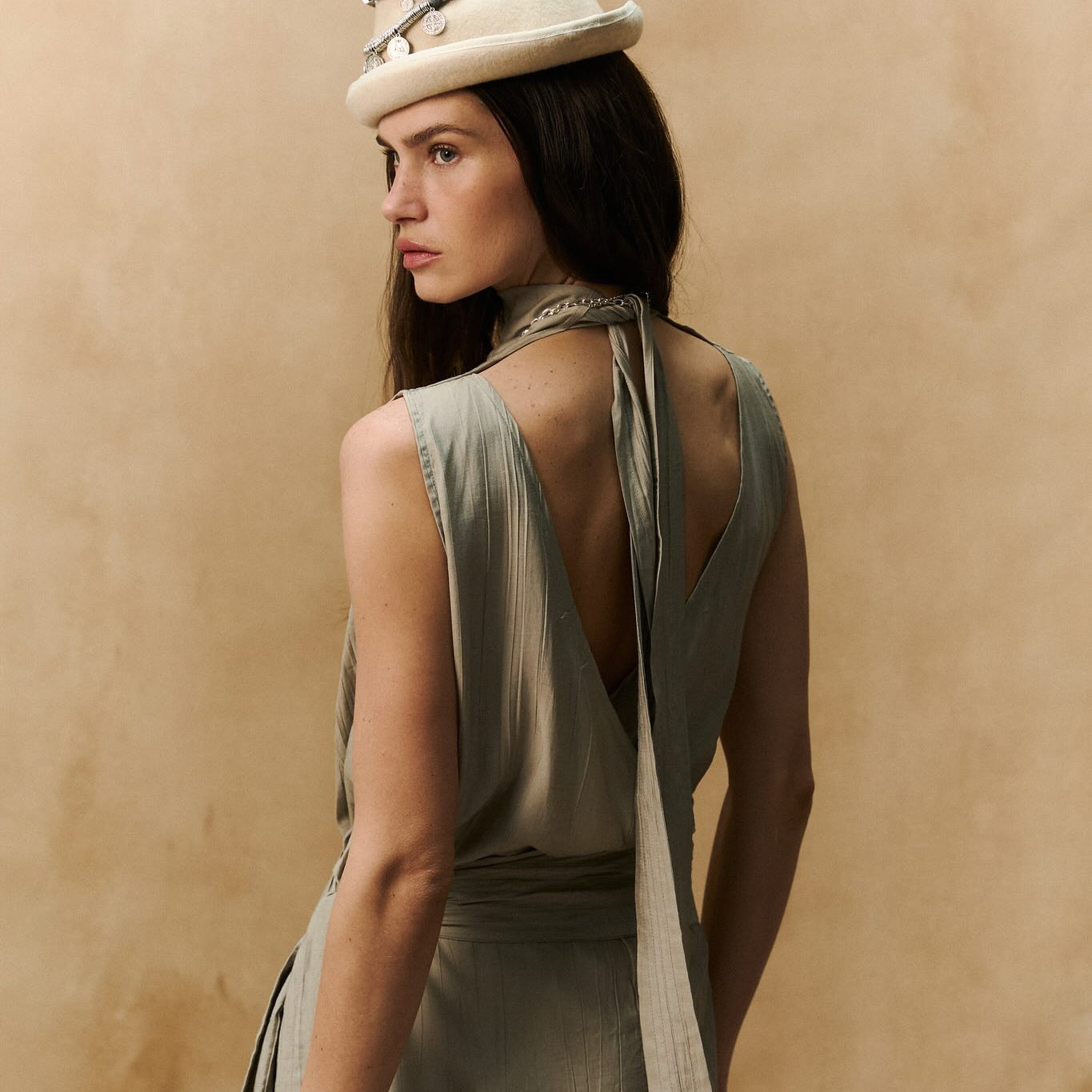 Lomeria Dress