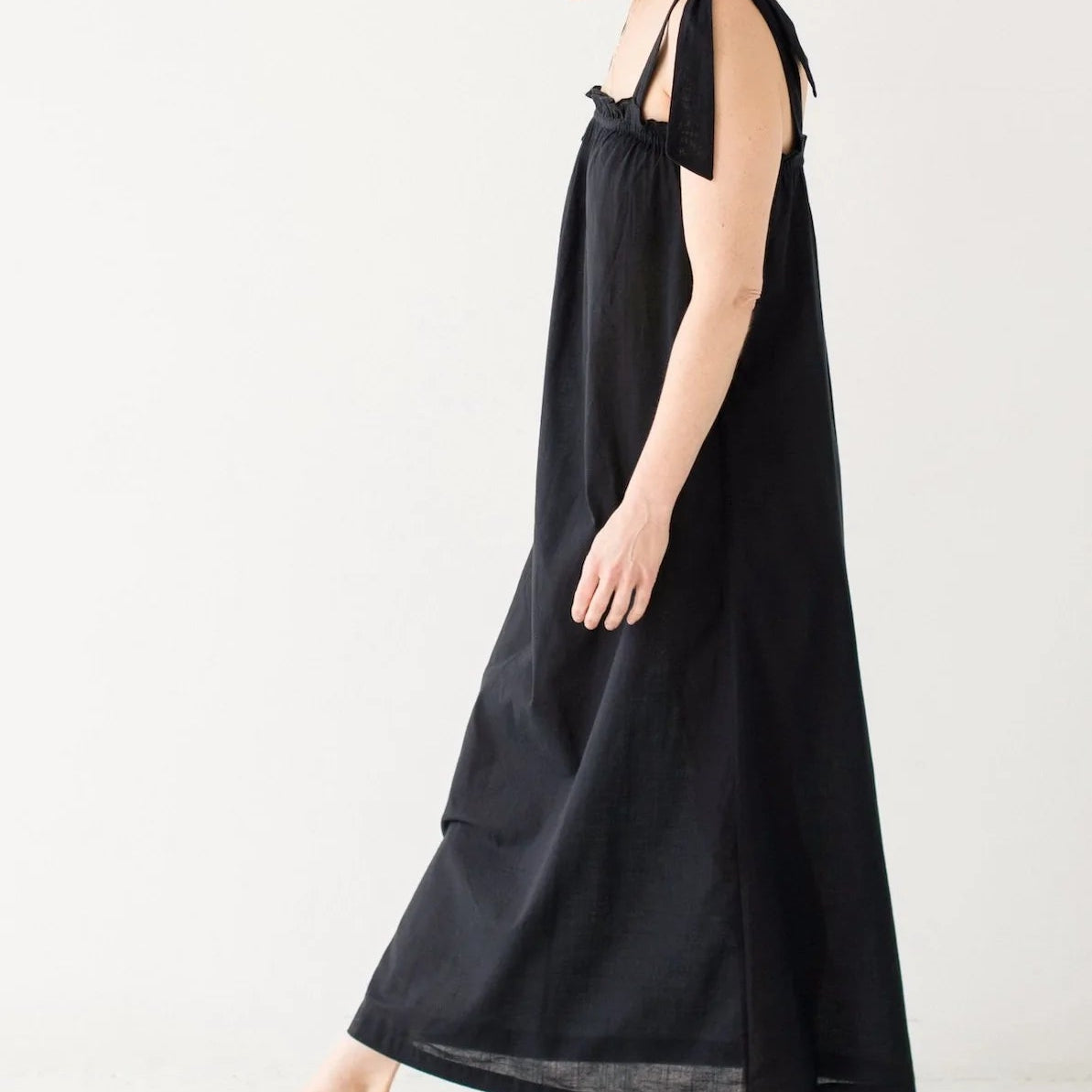 black Lino Maxi Dress with Shoulder Ties by Salua