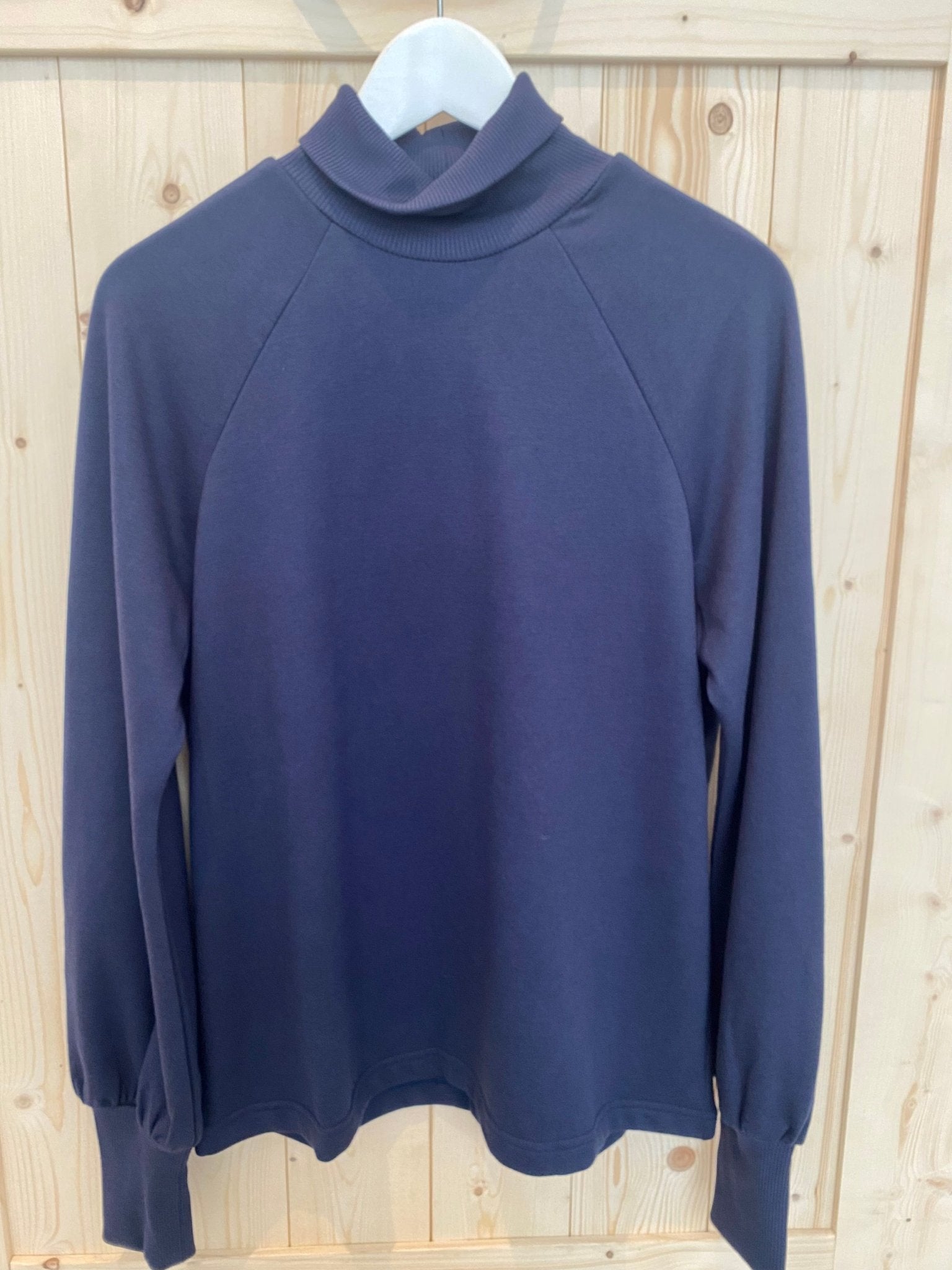 Ranglan Turtleneck - EVAMAIA