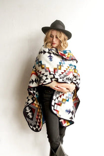 Red Etnico Poncho - EVAMAIA