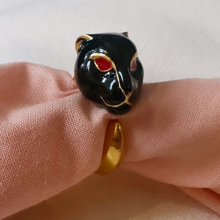 Testa di Pantera Ring - Pantera head ring with red eyes and black head. Designer: Eleonora Varini.