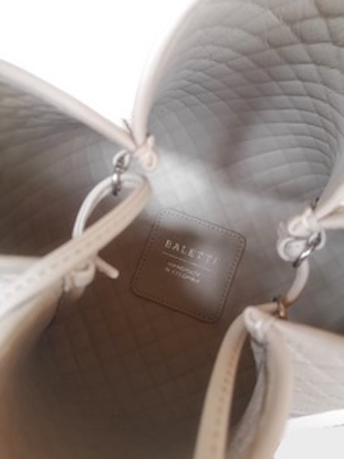 Tulip Bucket Bag in Off White & Brandy - EVAMAIA
