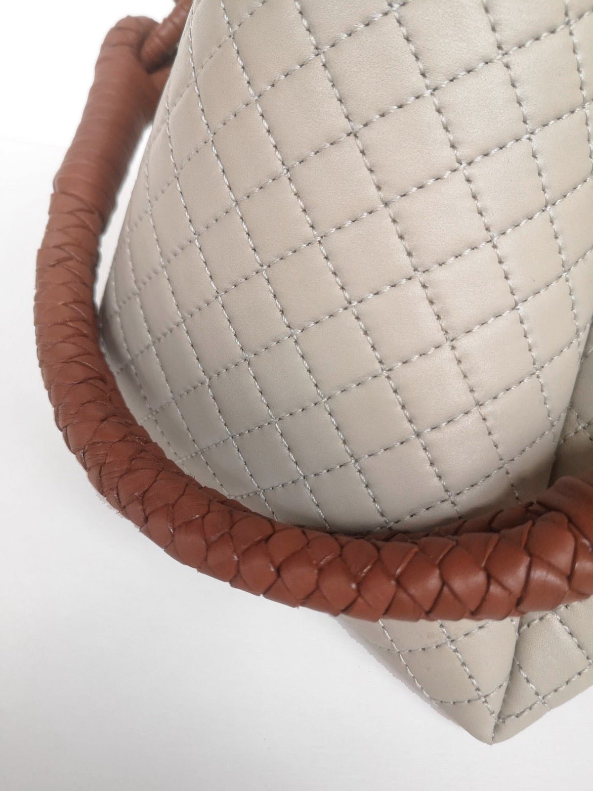 Tulip Bucket Bag in Off White & Brandy - EVAMAIA