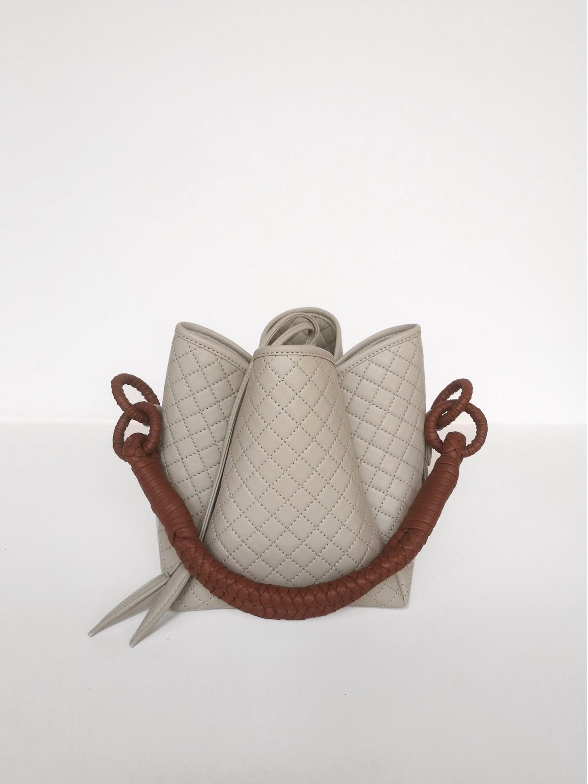 Tulip Bucket Bag in Off White & Brandy - EVAMAIA